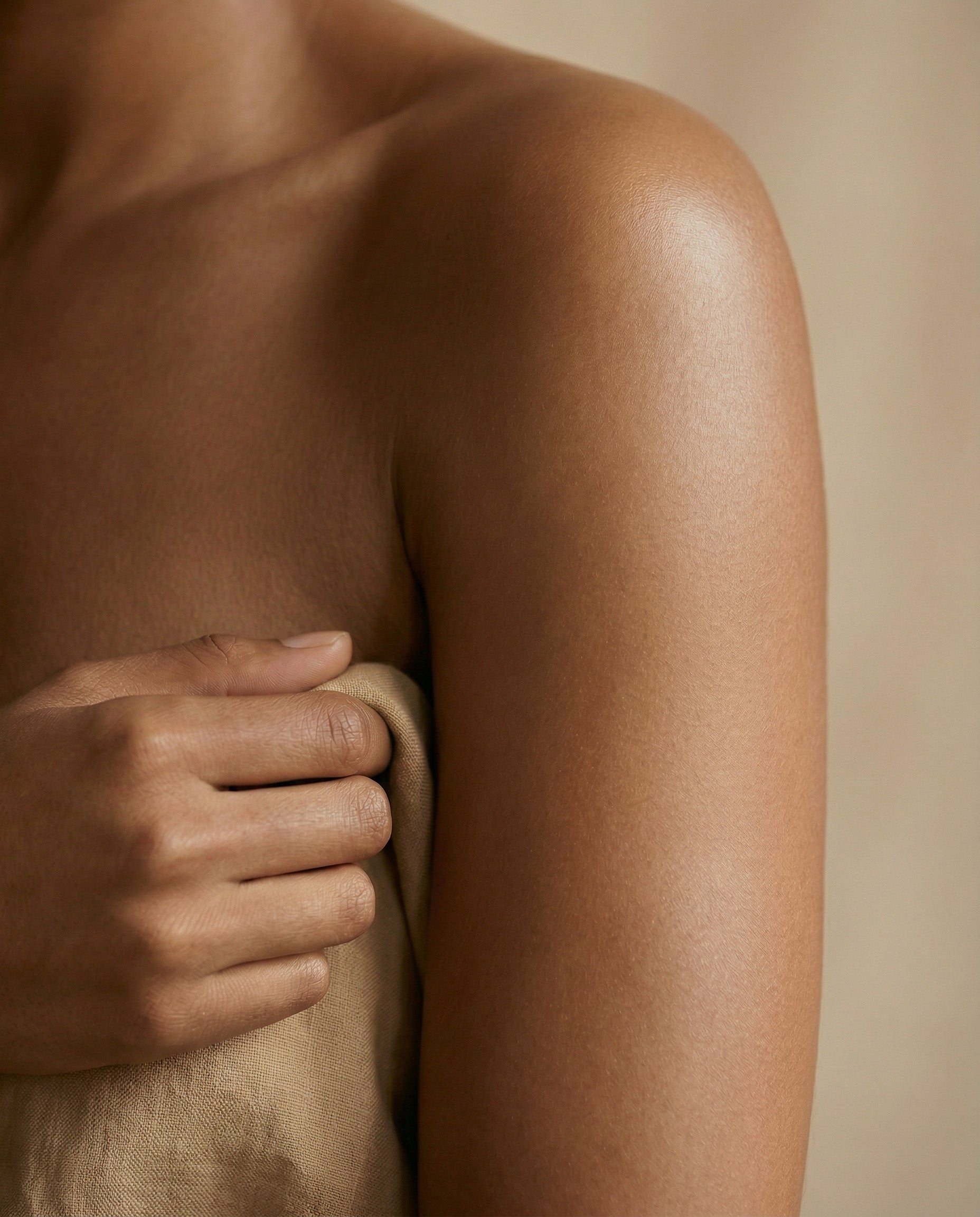 Body Butter vs Body Cream: What Actually Works for Dry Skin